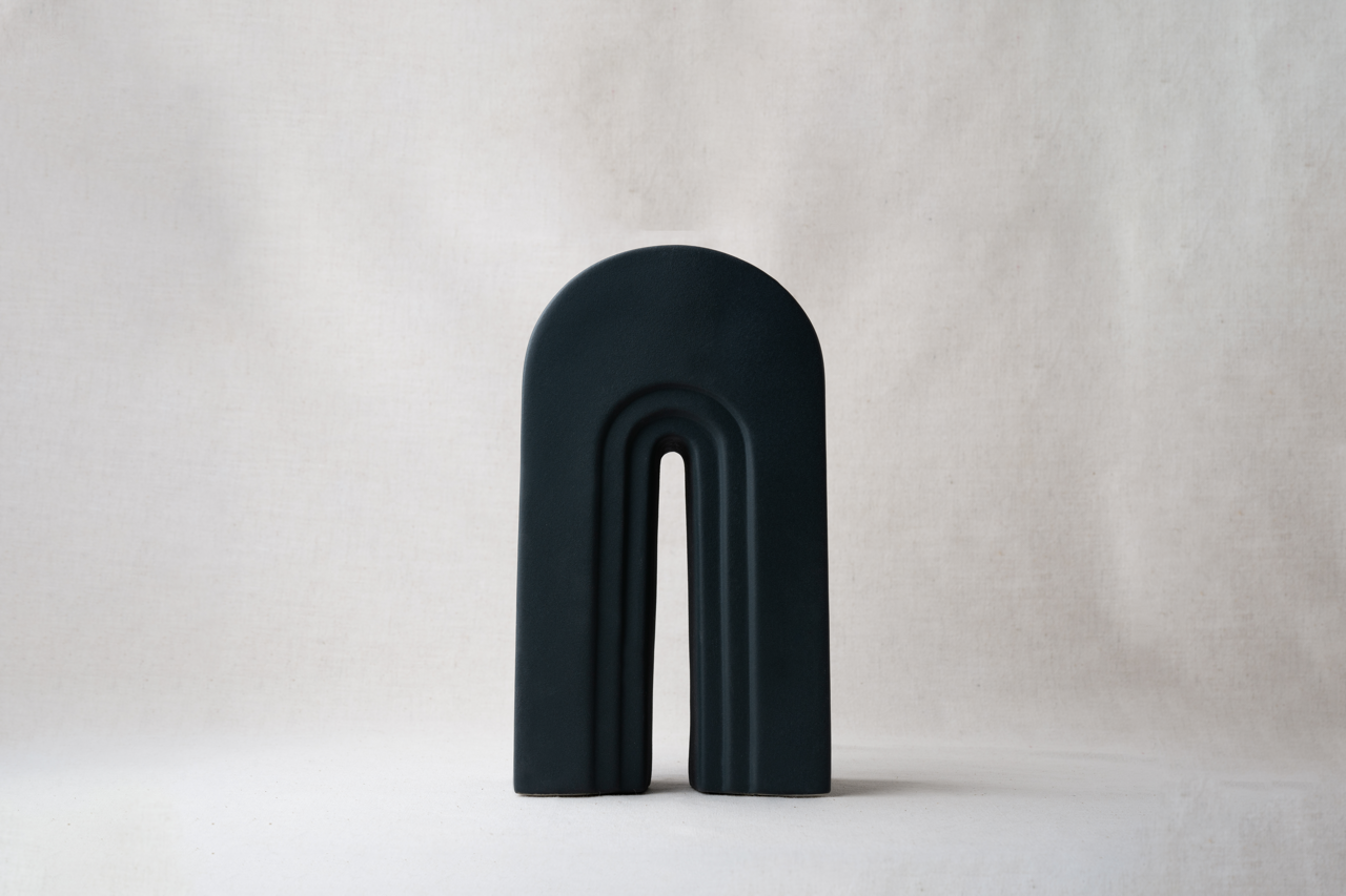 Modern Vase - Black