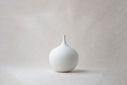 Minimal Vase - E