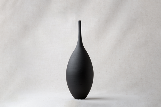 Minimal Vase - B